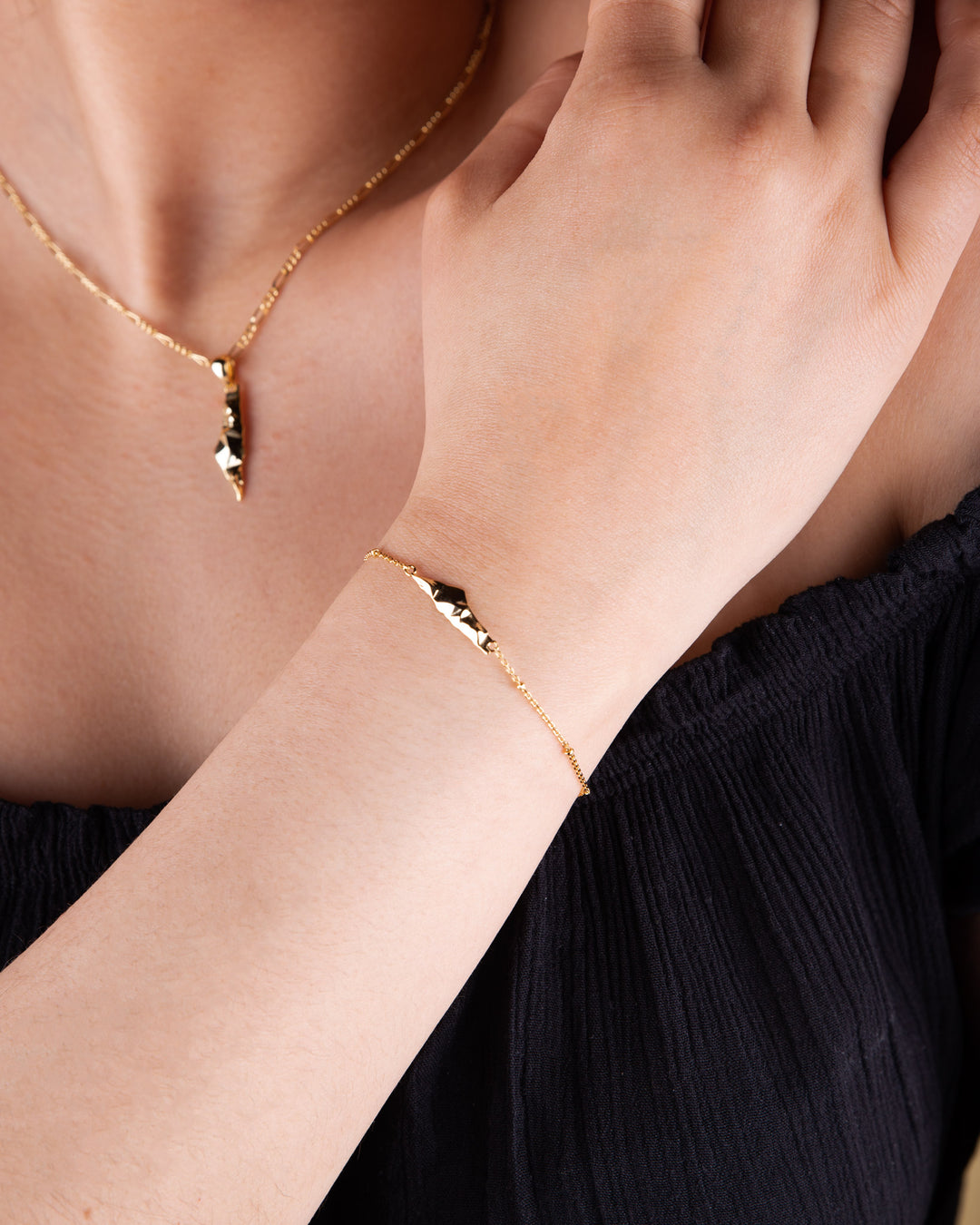 3D Palestine Map outline bracelet