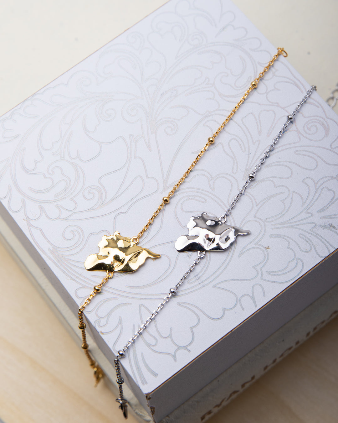 3D Syria Map outline bracelet