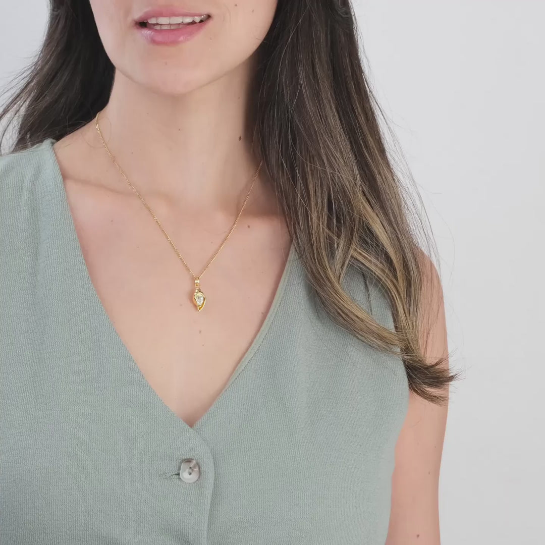 Golden Seashell Necklace